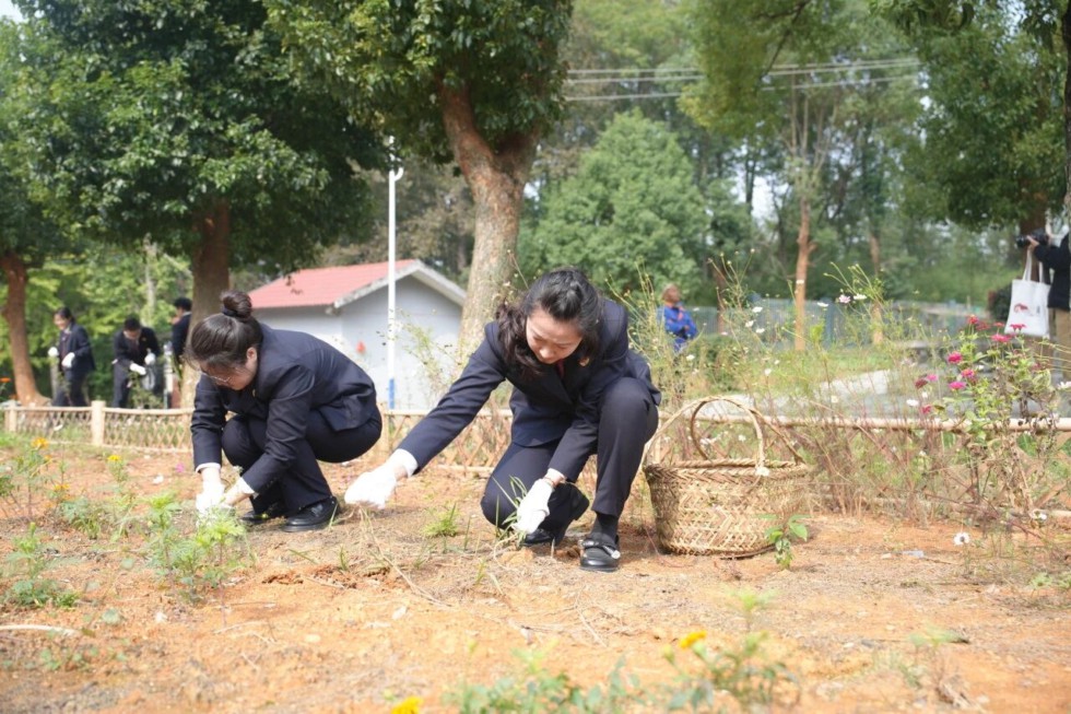 1.市檢察院:金秋敬老 (2).jpg